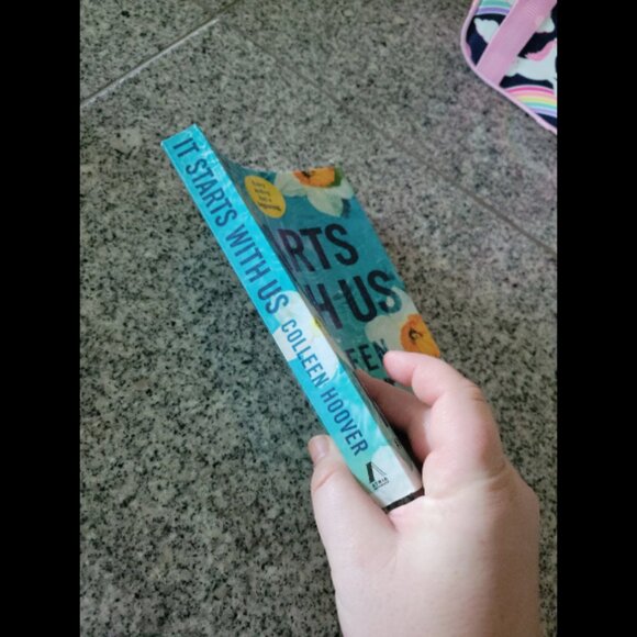 It Starts with Us by Colleen Hoover. Book - Picture 2 of 3
